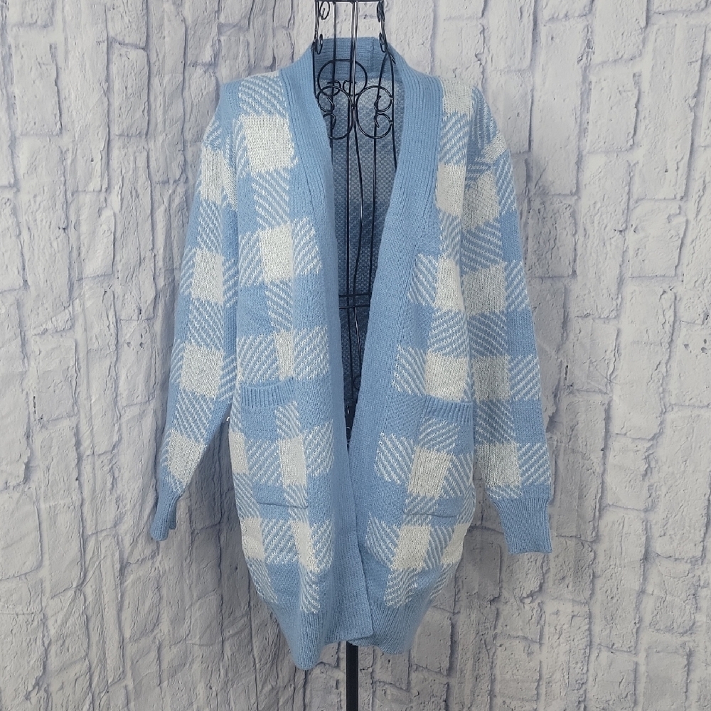 UNBRANDED Blue and White PLAID Women's Long Cardigan Sweater‎ NWOT
